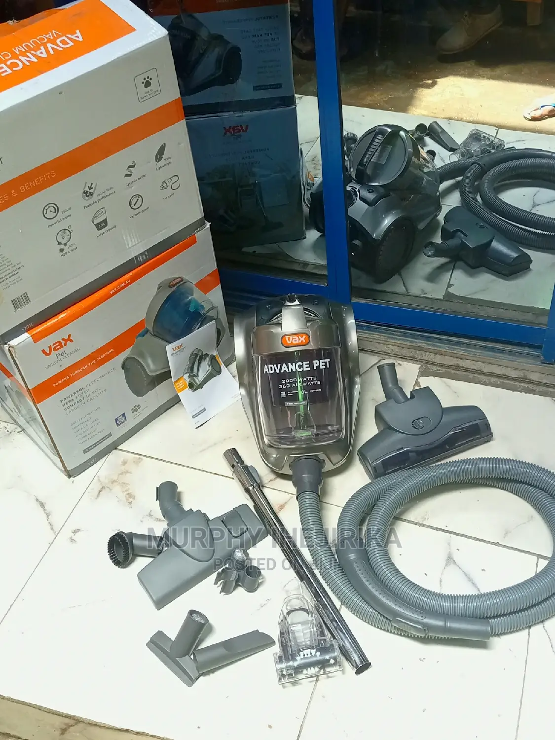 Vax Bagless Vacuum Cleaner 2000W
