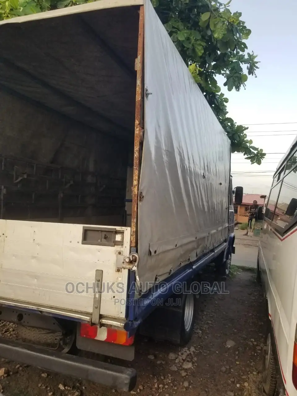 M/Benz Truck 608 With Tapoling Pick Up Van