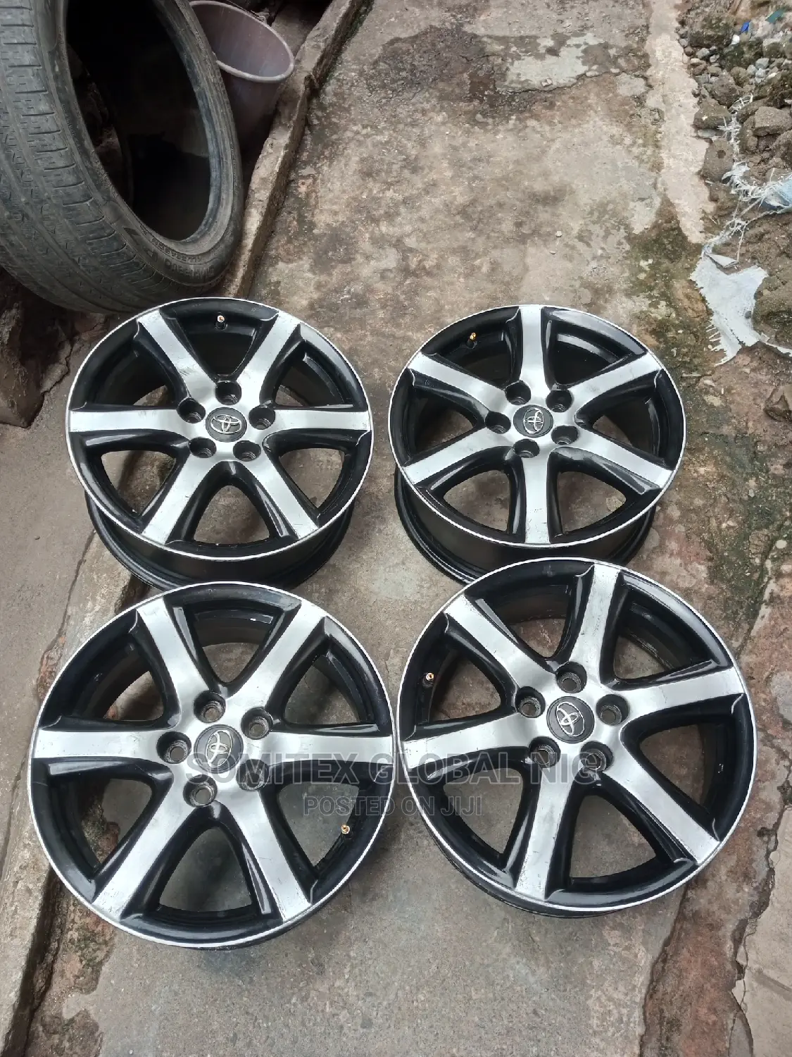 17 Alloyed Rim Camry!
