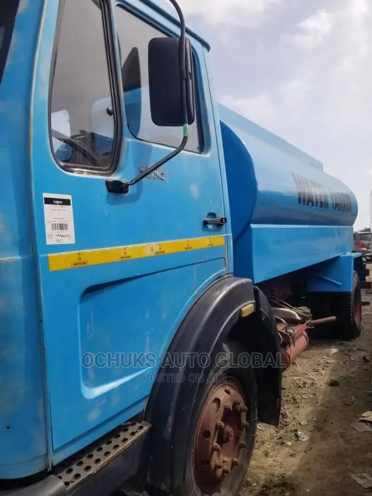M/Benz Water Tanker 1217 Model