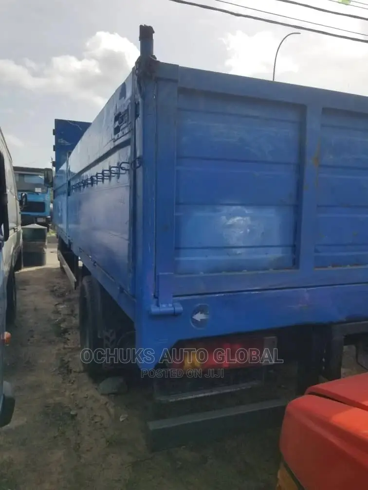 M/Benz Truck High Bucket 1317 Model Pick Up Van