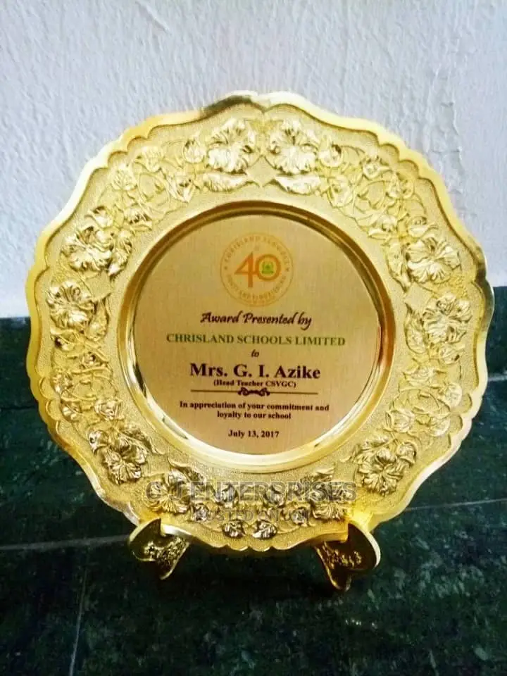Golden Award Plaque H78