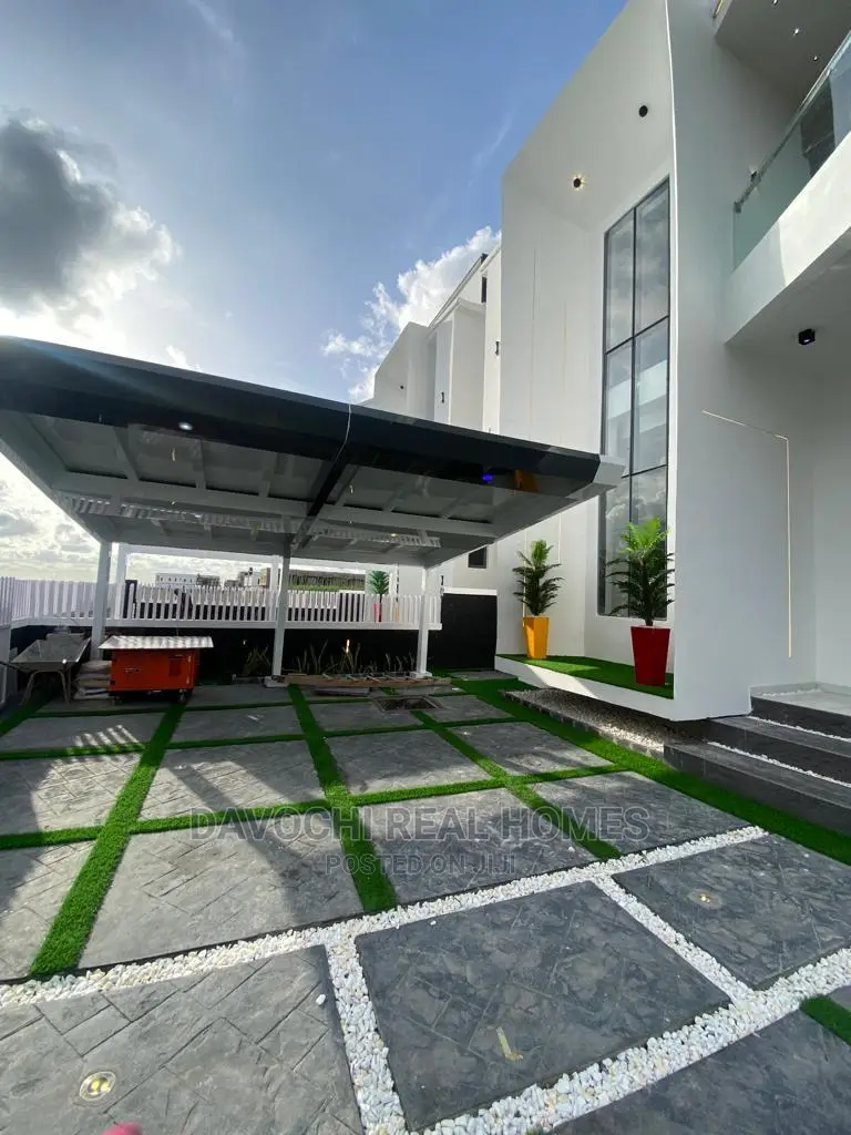 5bdrm Duplex in Ajah, Lekki for Sale
