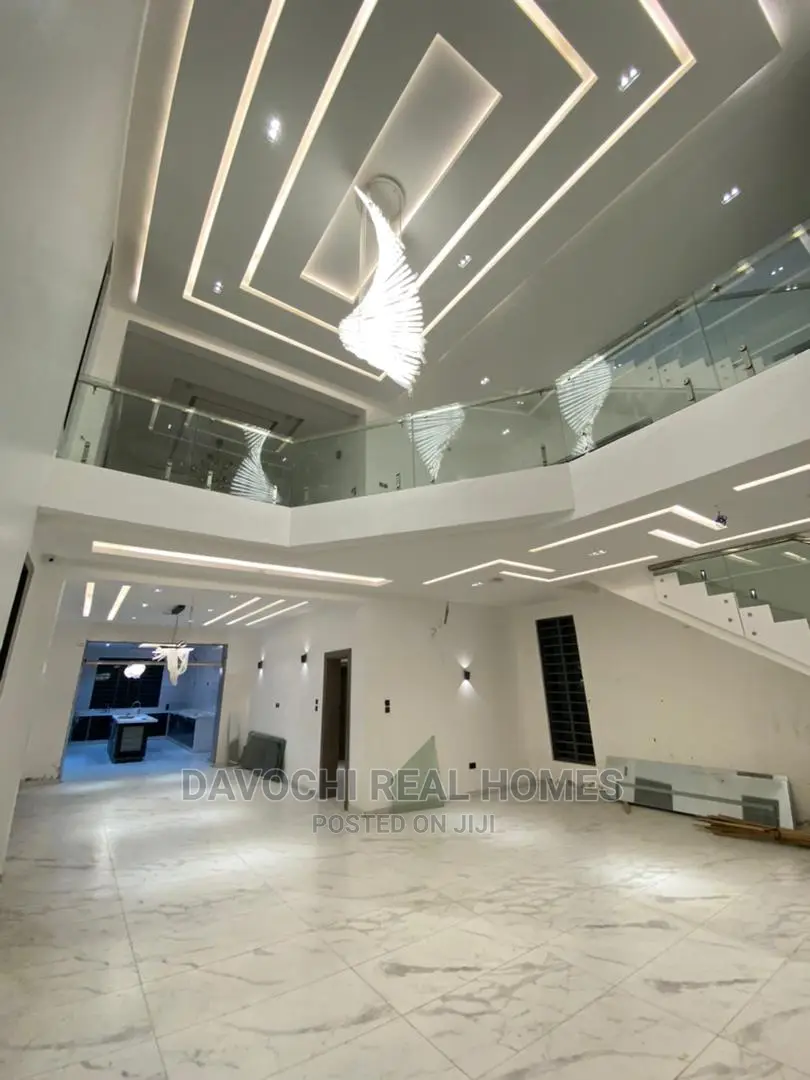 5bdrm Duplex in Osapa London, Lekki for Sale