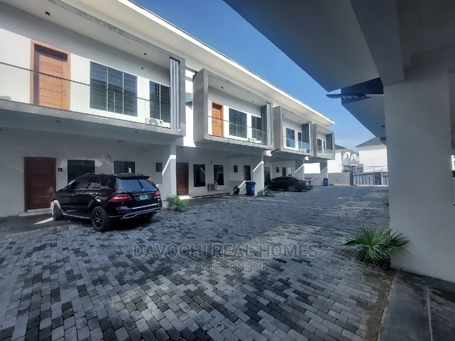 4bdrm Duplex in Immediately After, Lekki for rent