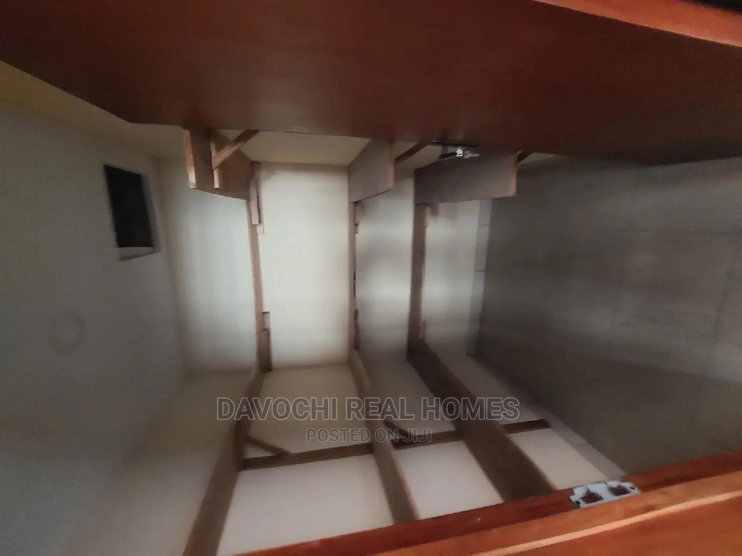 5bdrm Duplex in Osapa London, Lekki for Rent