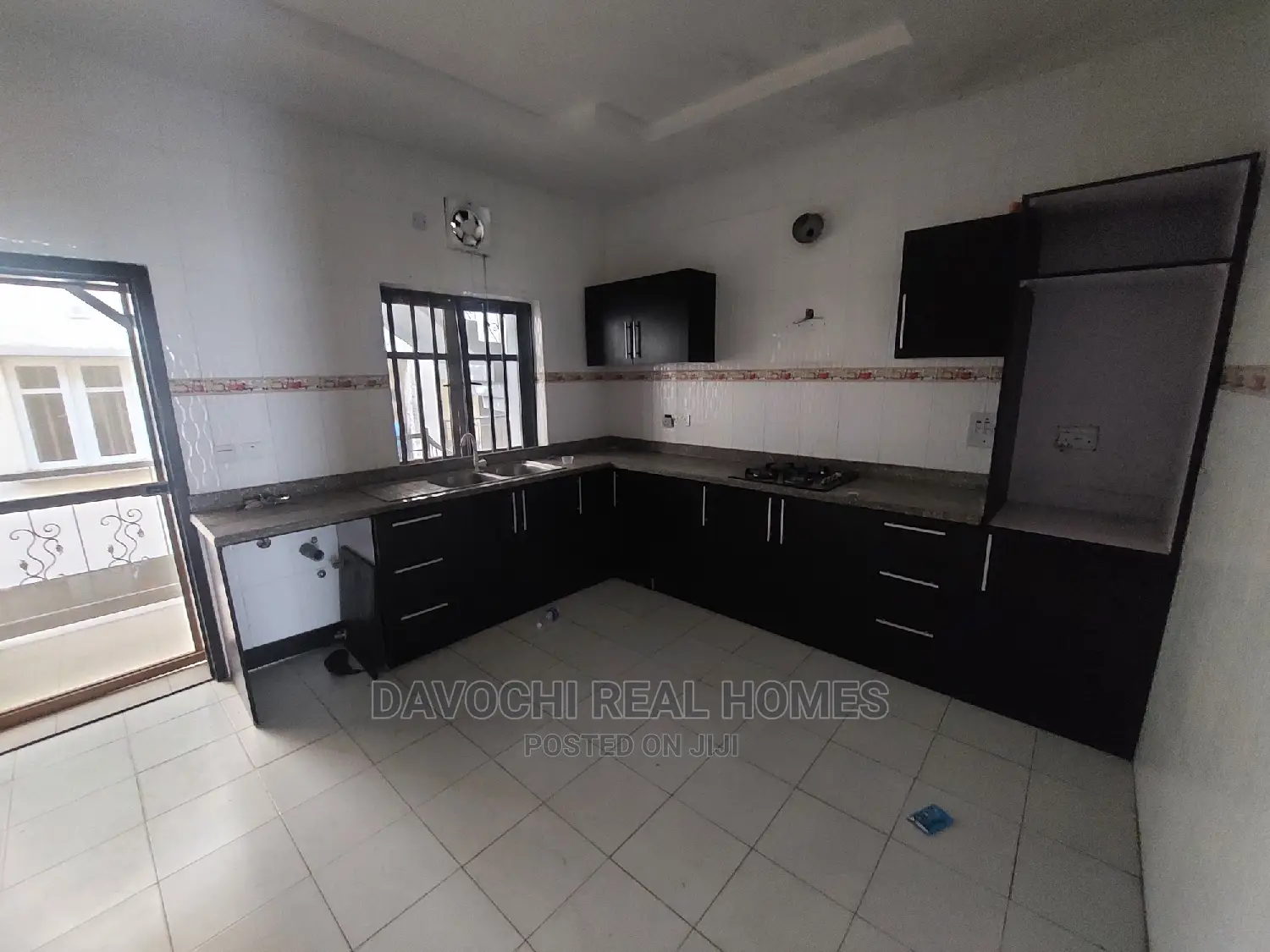 3bdrm Apartment in Immediately After, Lekki for rent