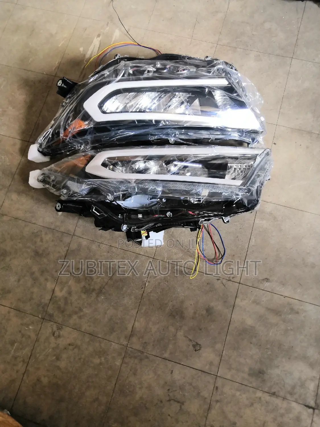 Set Headlamp Rav4 2020 Led Type