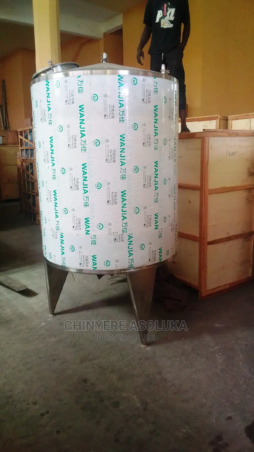 2000 Liters Stainless Steel Storage Tank