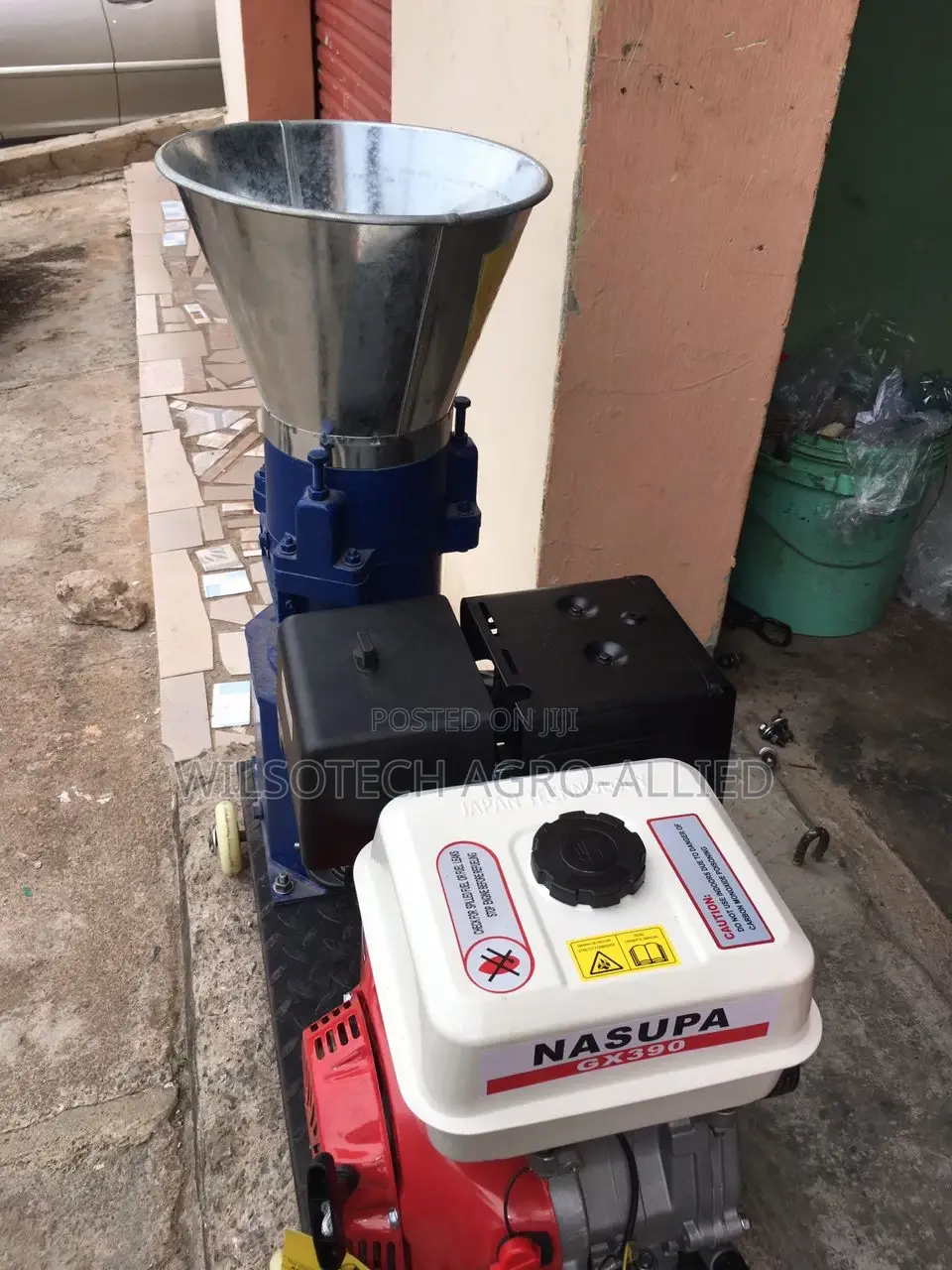 Bulk of 200kg/Hr Gasoline Pelletizers (13hp)All Livestocks.