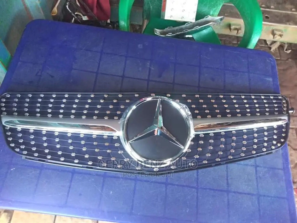 Front Grille for C300,GLK350,ML350,GLA250,CLA250