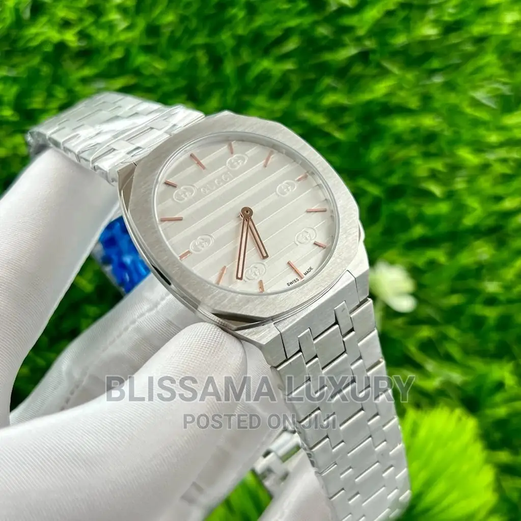 Gucci Premium Luxury Men Wristwatch – Stylish, Durable Classy Design