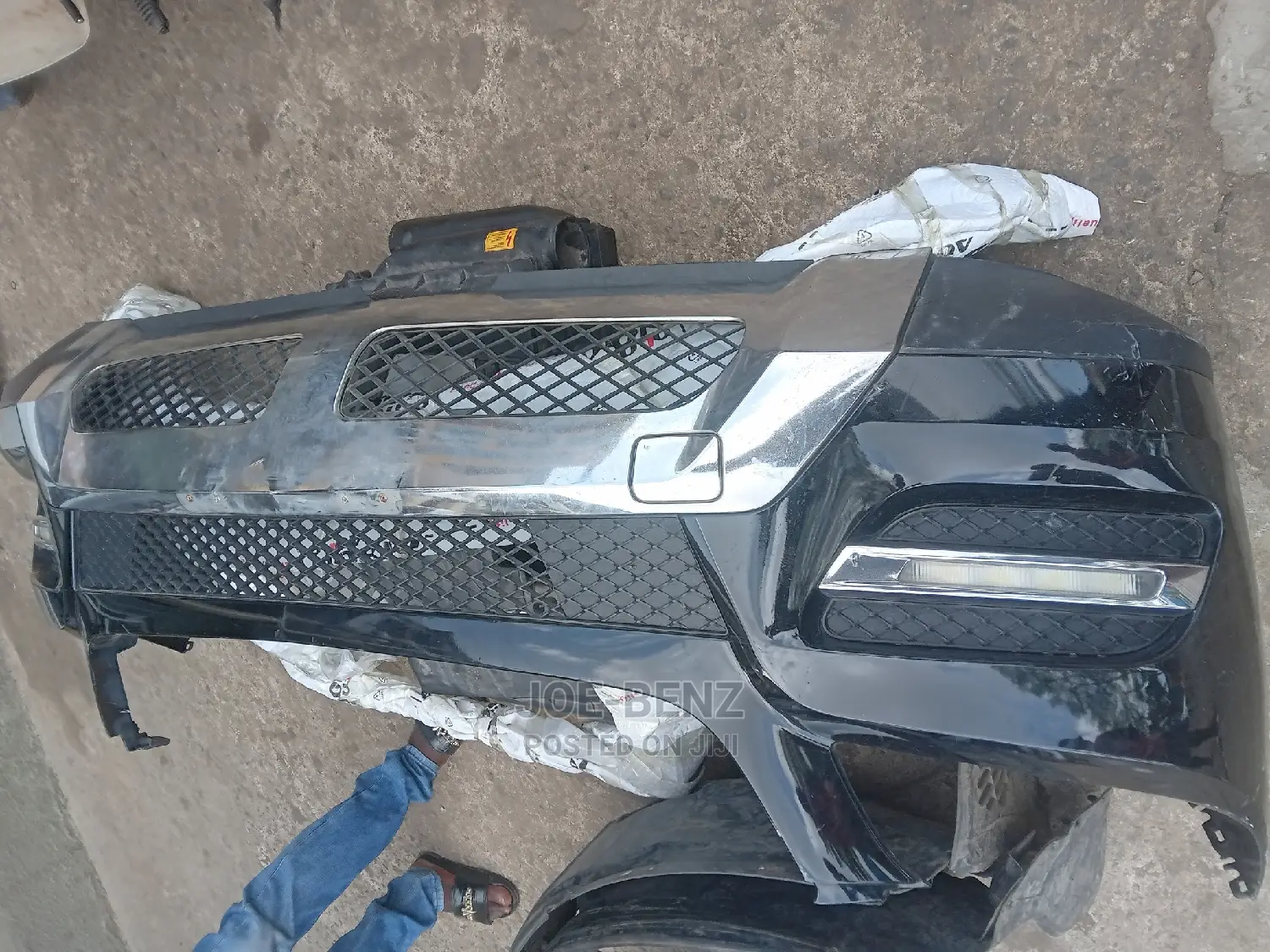 ML 350 Front Bumper 2013 Mordel