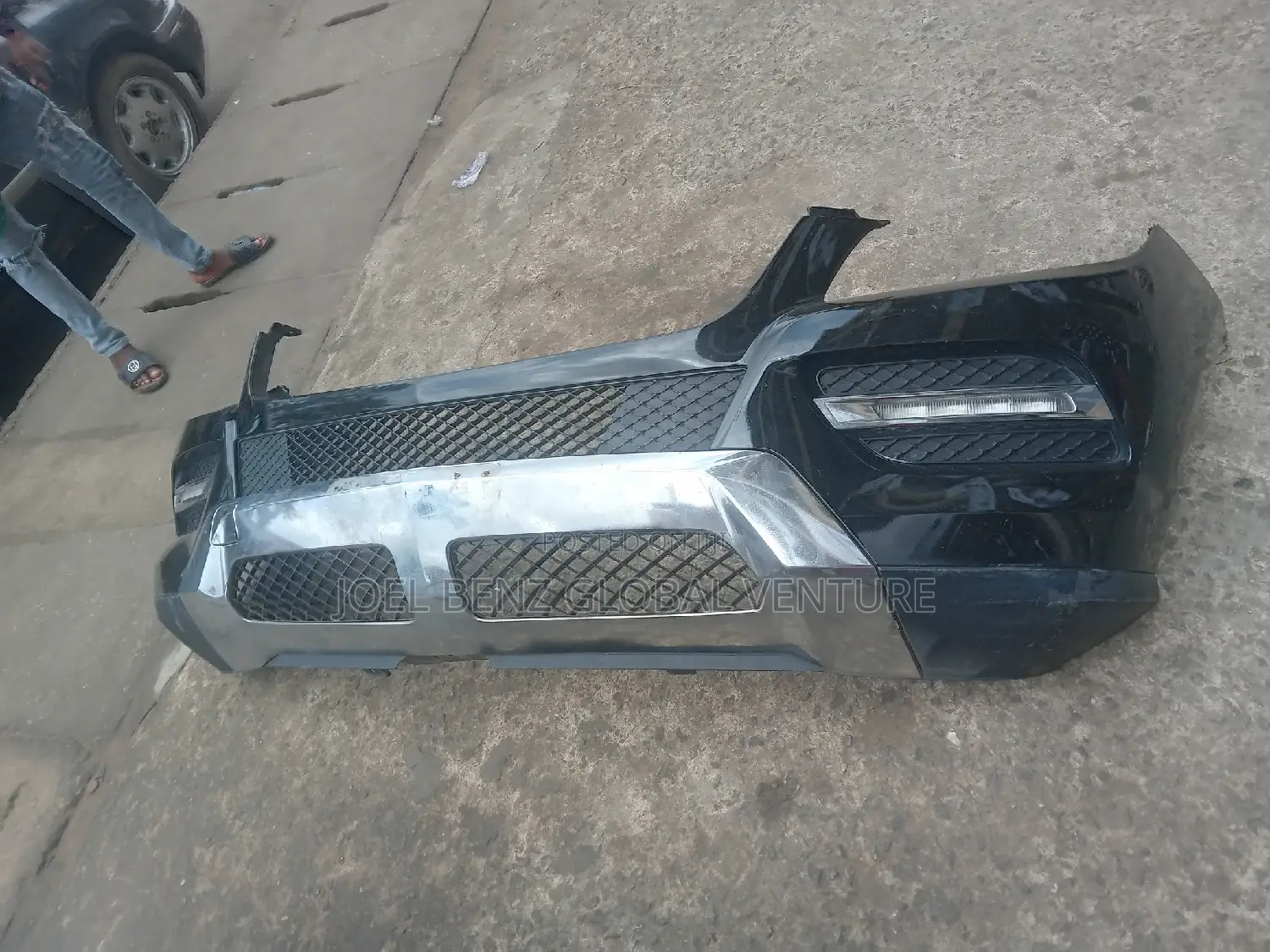 ML 350 2013 Front Bumper