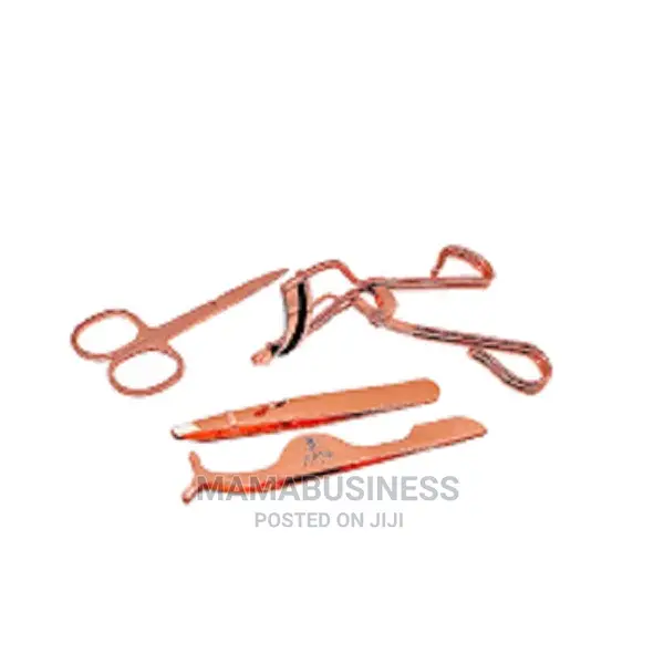 Gold Plated Eyelash Curler and Tweezer