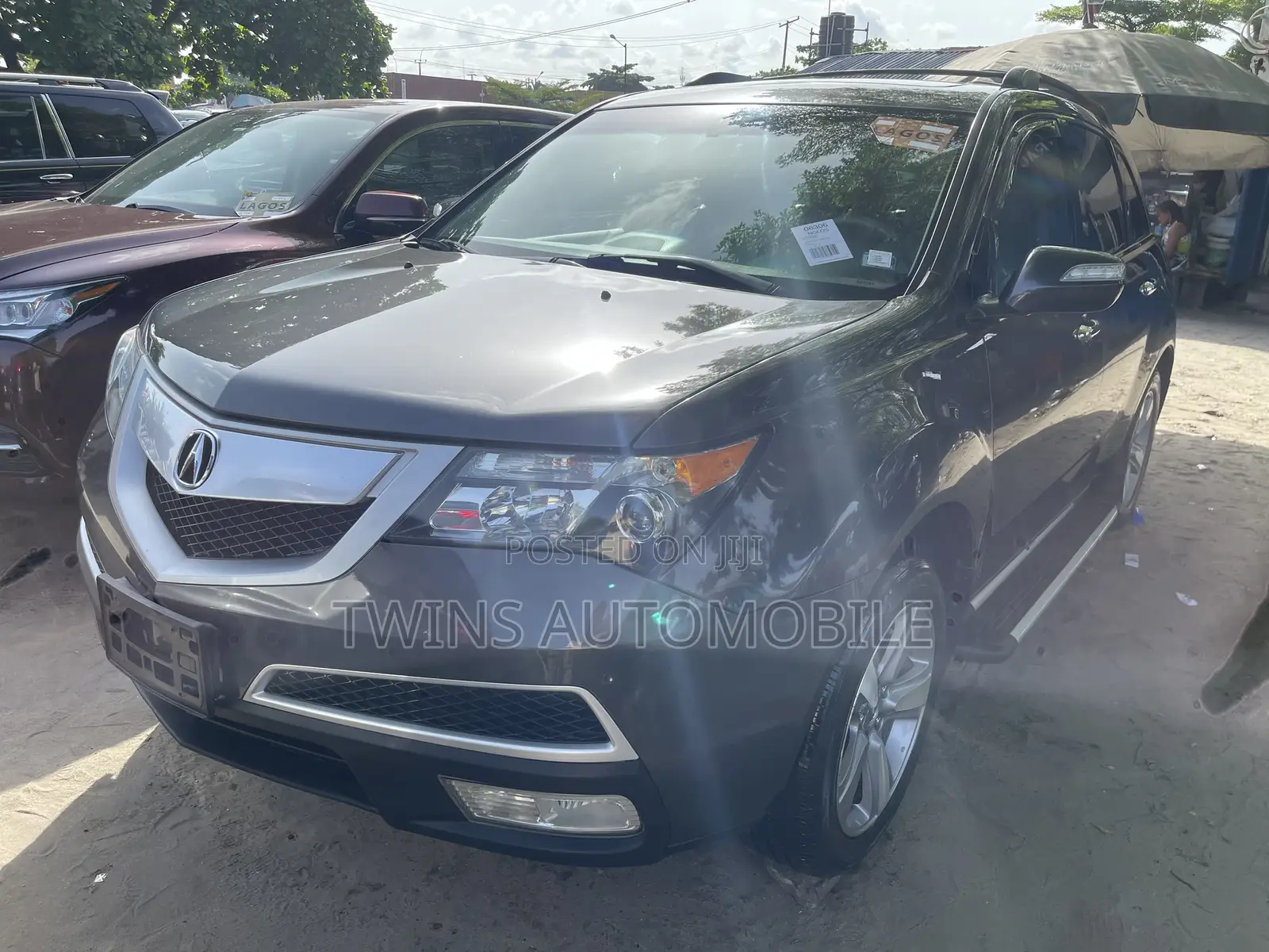 Acura MDX SUV 4dr AWD (3.7L 6cyl 6A) 2011 Gray