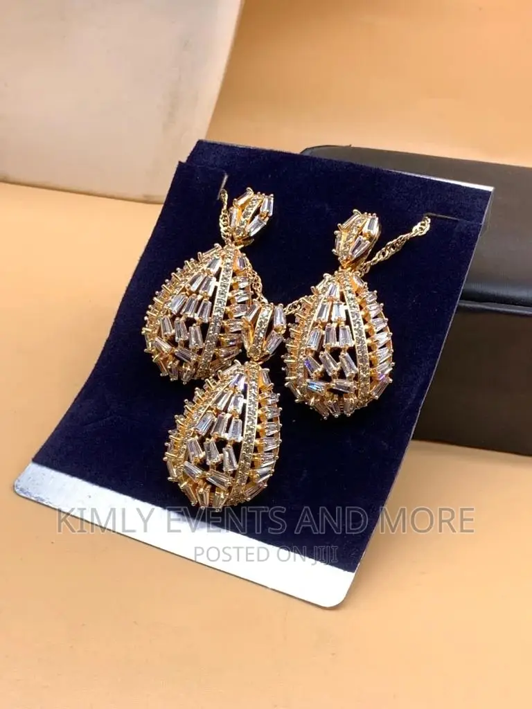 Zirconia Jewelry Set With Chain