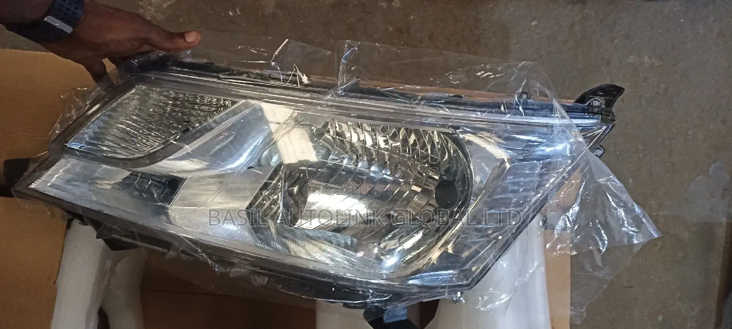 Latest Hiace Bus Head Light 2020