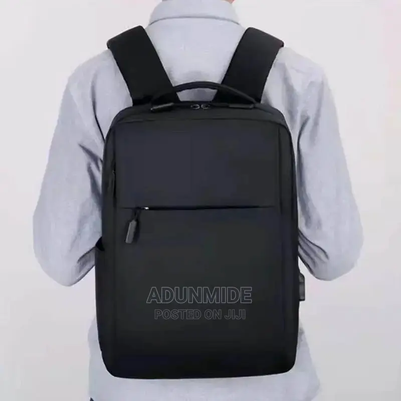 Big Laptop Bagpack With USB Charging Q