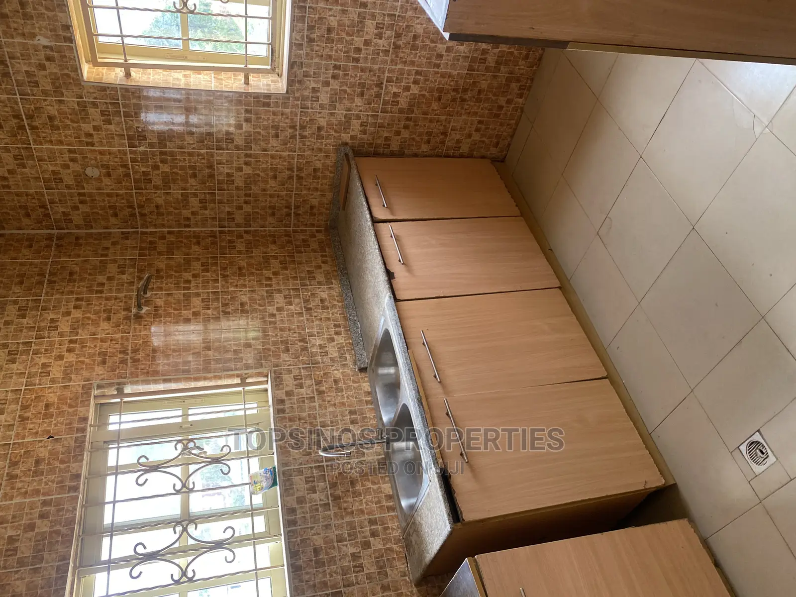 2bdrm Block of Flats in Dawaki for rent