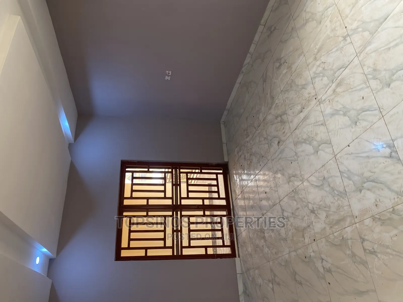 2bdrm Block of Flats in Dawaki for rent