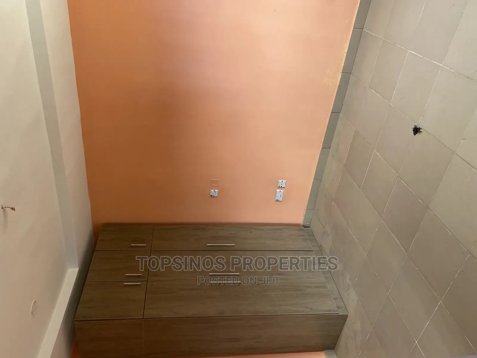 1bdrm Block of Flats in Dawaki for rent