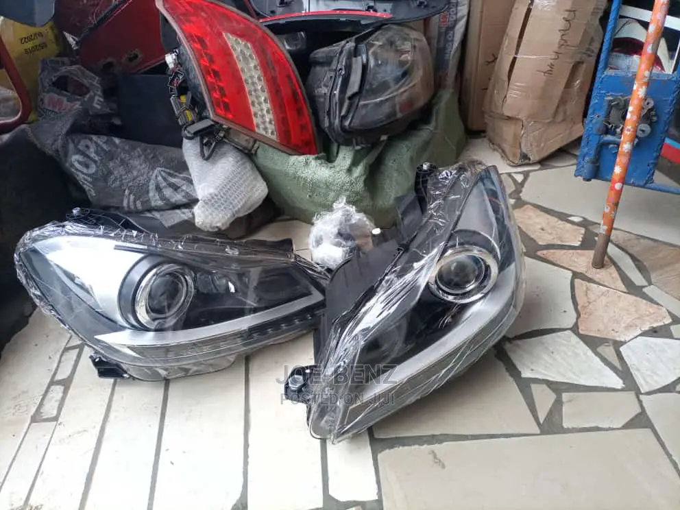 C300 Set of Brand New Headlight
