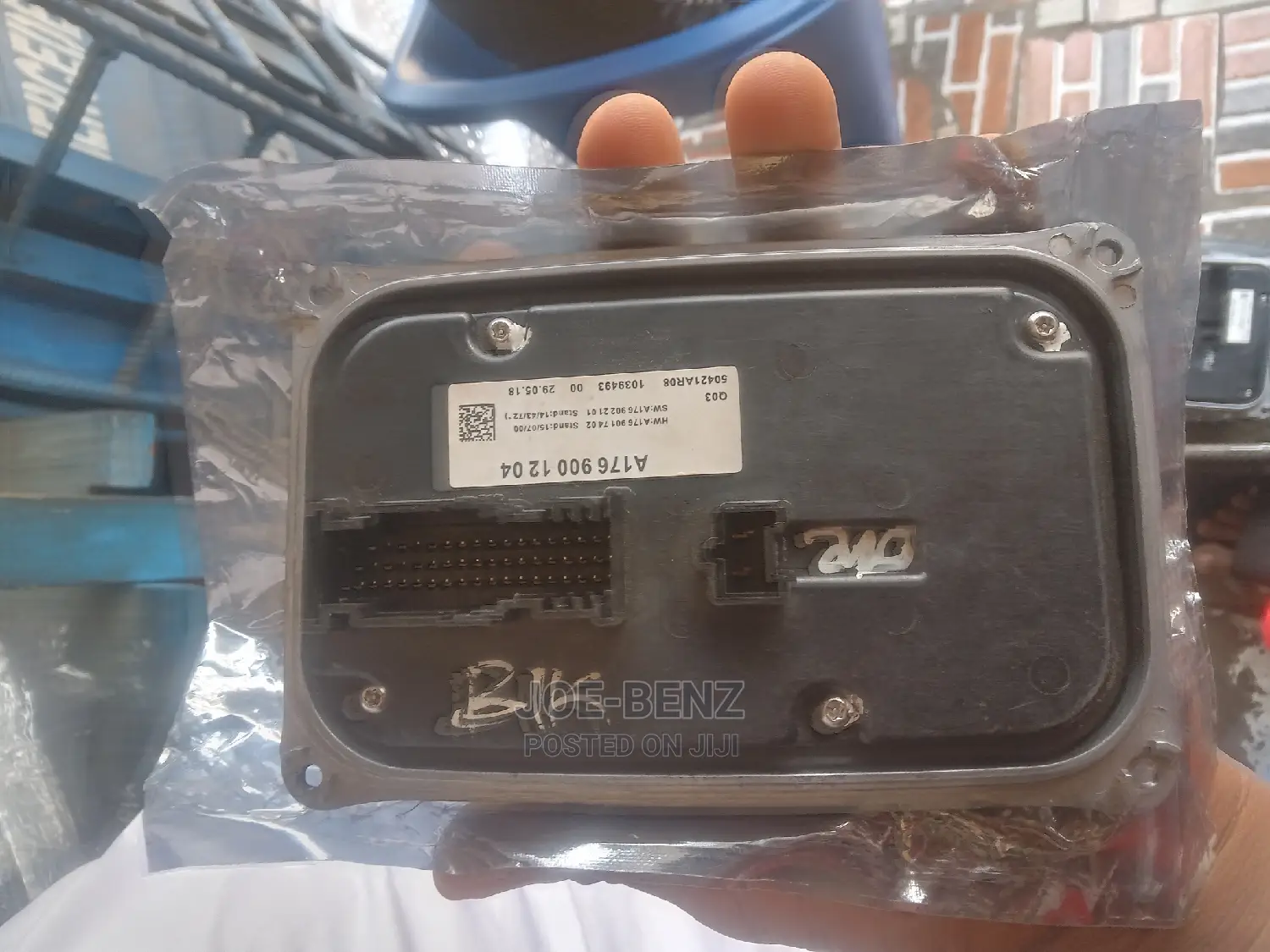 CLA 2020 Headlight Charger