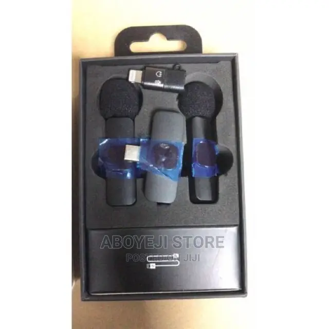 Dual Wireless Microphone for Multimedia Purposes