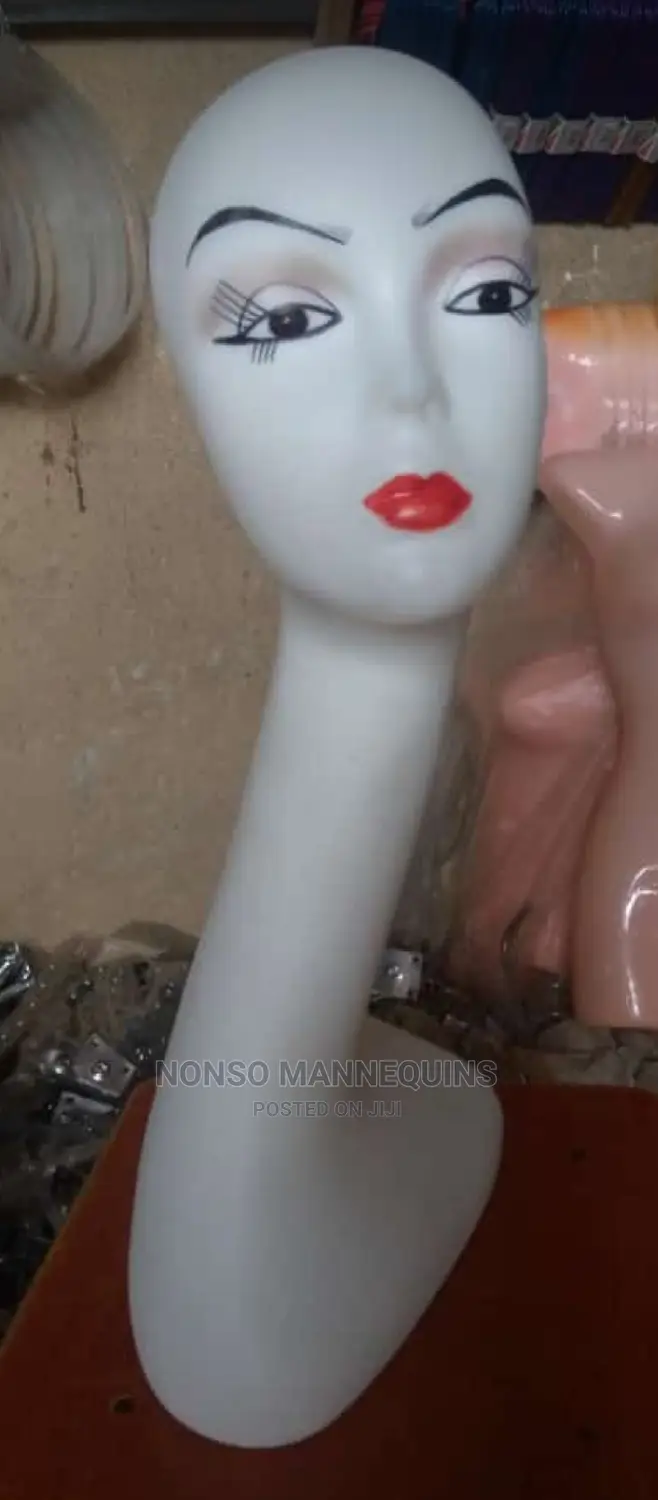 White Colour And Skin Colour Long Neck Mannequin Head