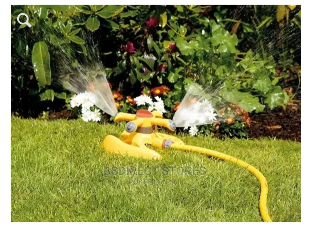 Hozelock Plus - 2520 Round Area Garden Sprinkler - 254m2