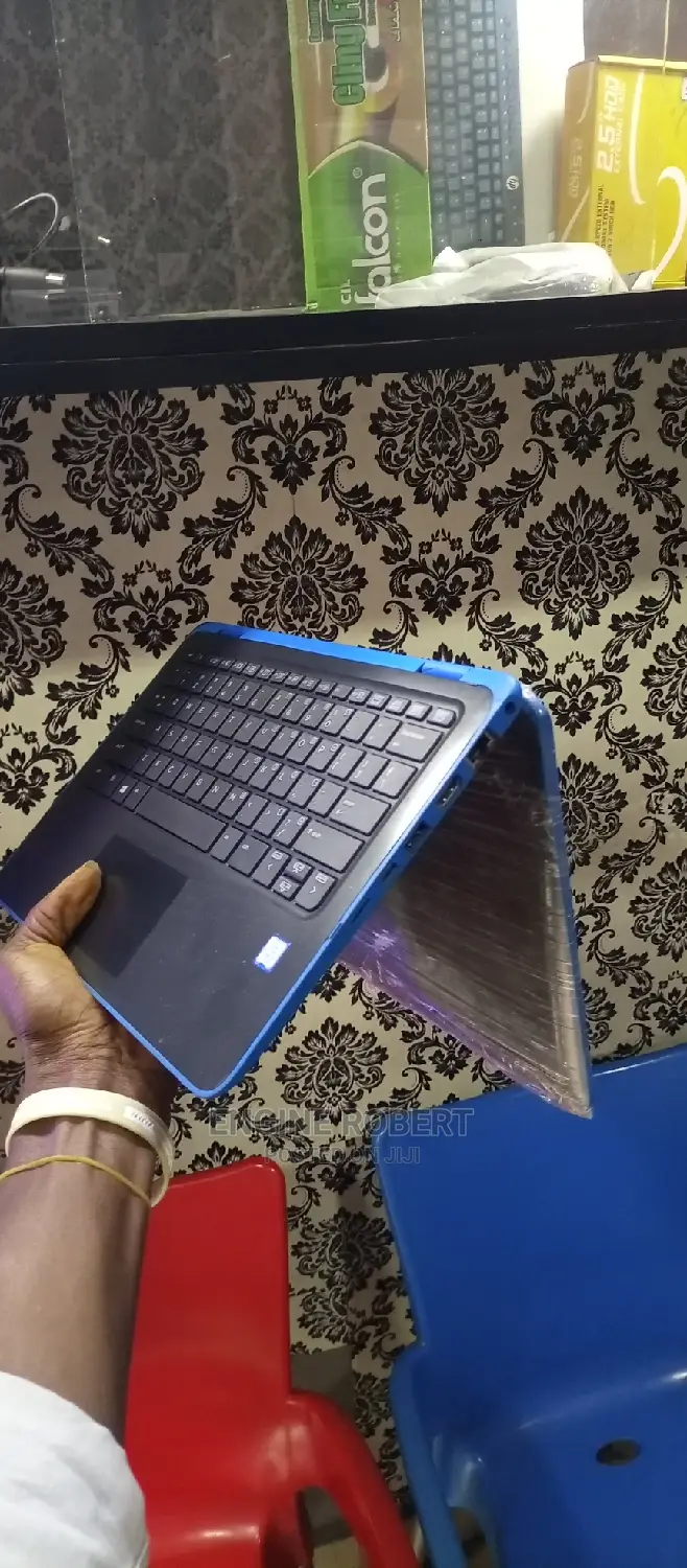Laptop HP Pavilion X360 11 4GB Intel Core I3 SSD 256GB