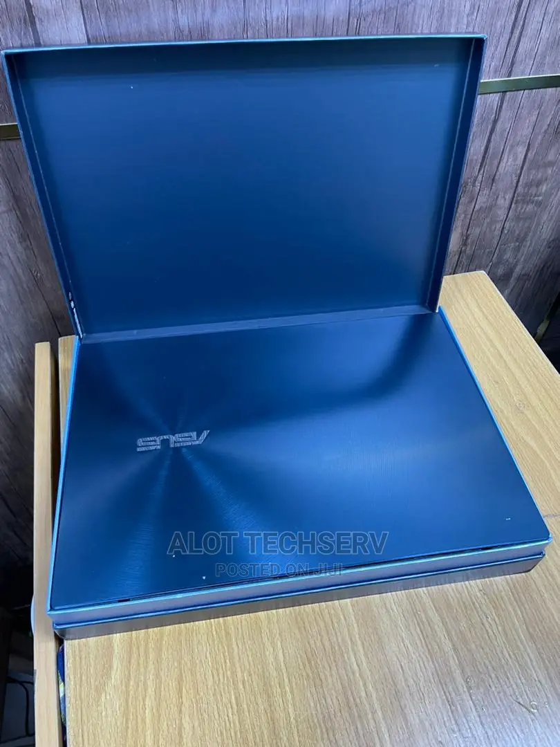 Laptop Asus ZenBook Pro 15 UX580GE 16GB Intel Core I7 SSD 1T