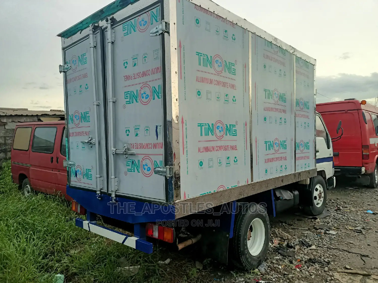 Dyna Truck With Covered Body