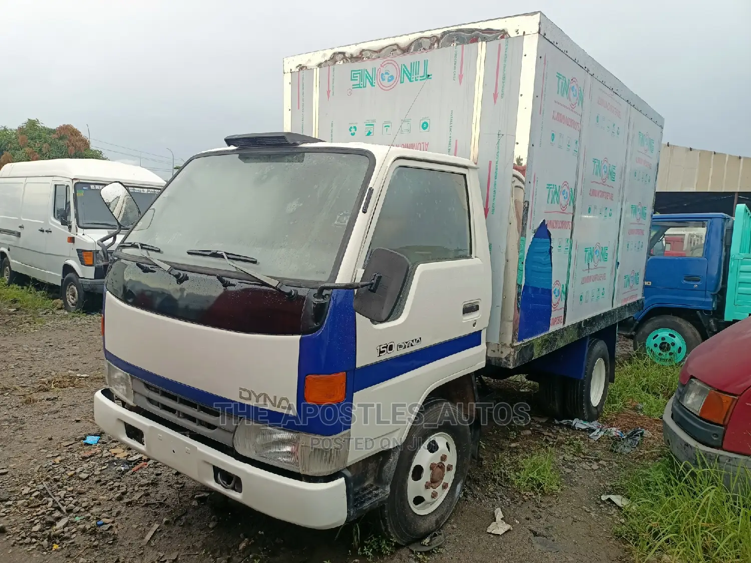 Dyna Truck With Covered Body