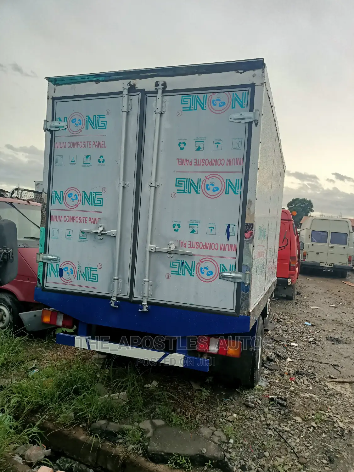 Dyna Truck With Covered Body