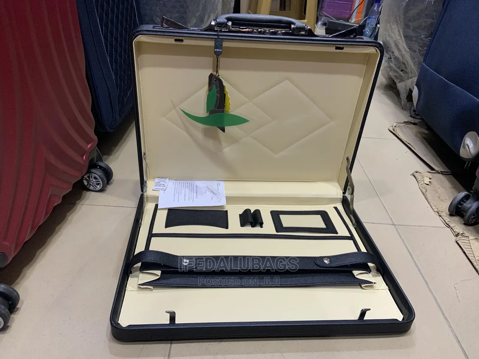Medium Size High Quality Leaves King Office Brief Case