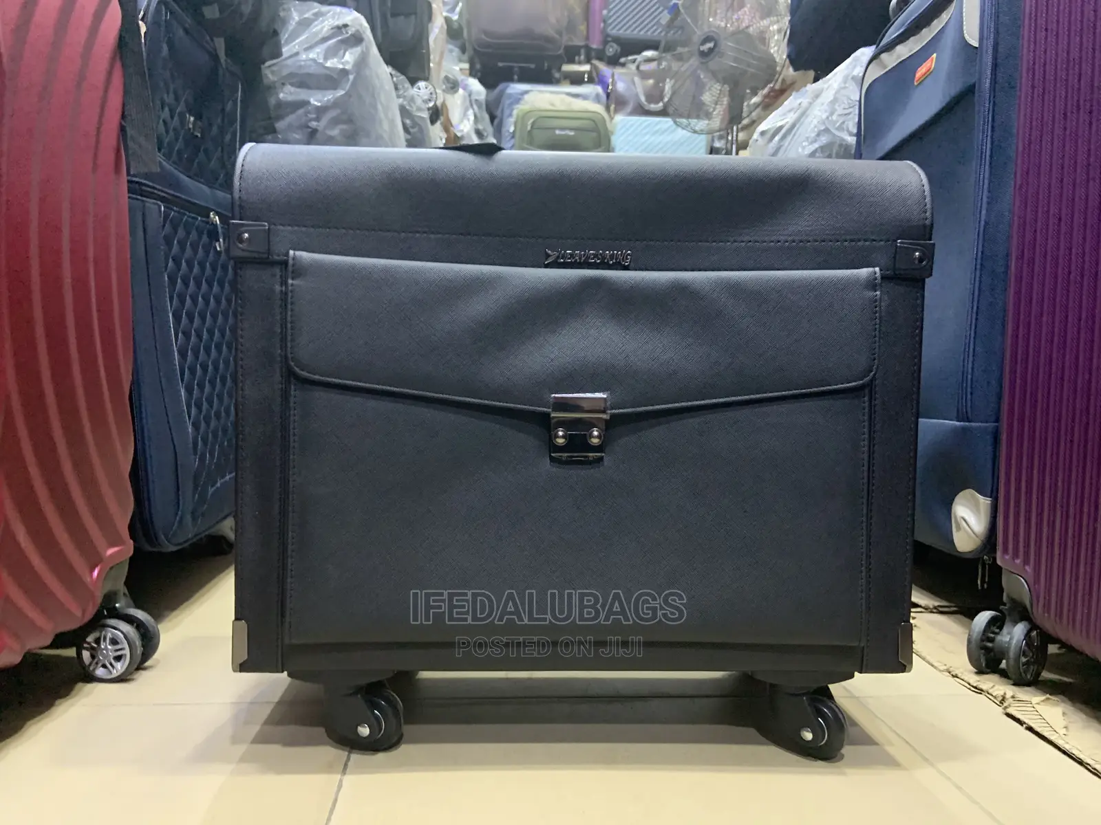 Quality Imported Leaves King Brief Case With Trolley Wheels
