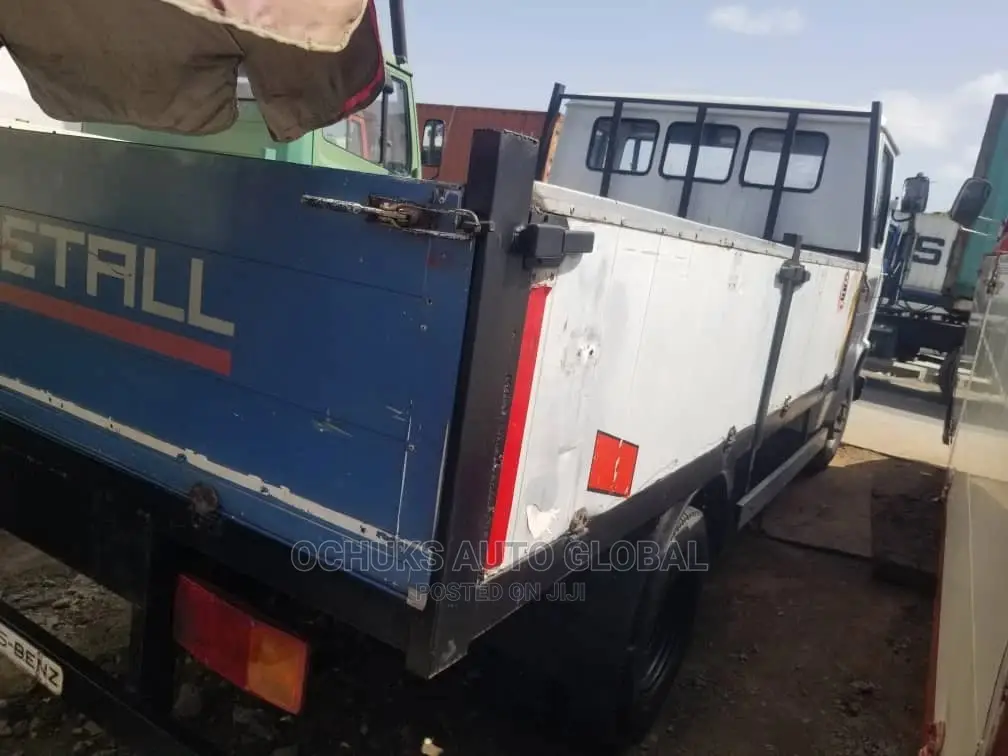 M/Benz 608 Pick Up Van