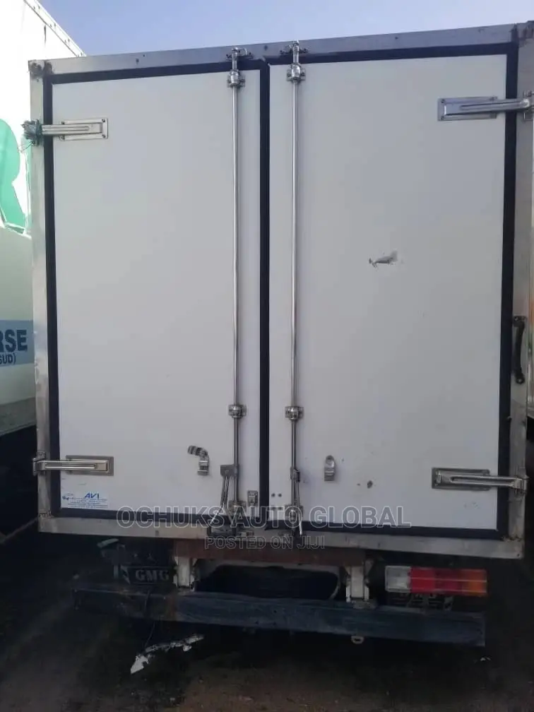 M/Benz Cooling Van 408 Model