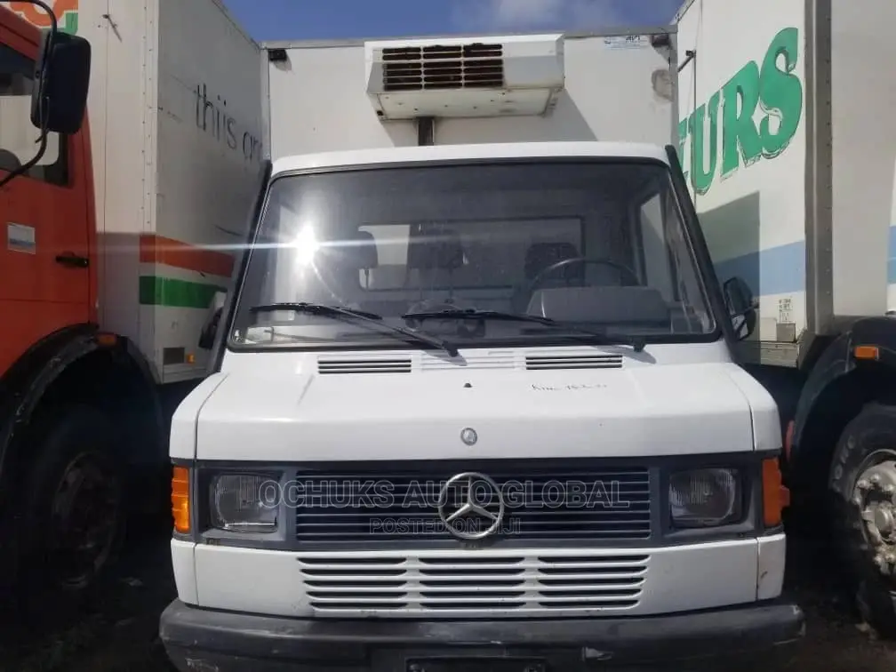 M/Benz Cooling Van 408 Model
