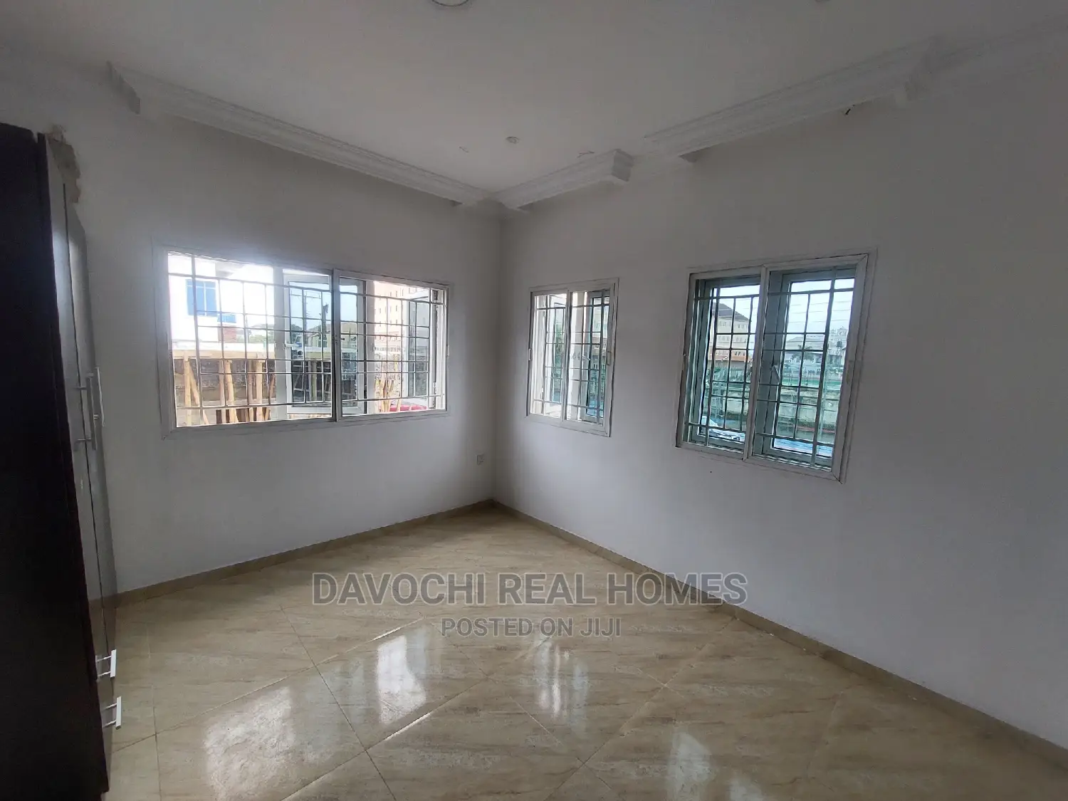3bdrm Block of Flats in Chevron Drive, Lekki for rent