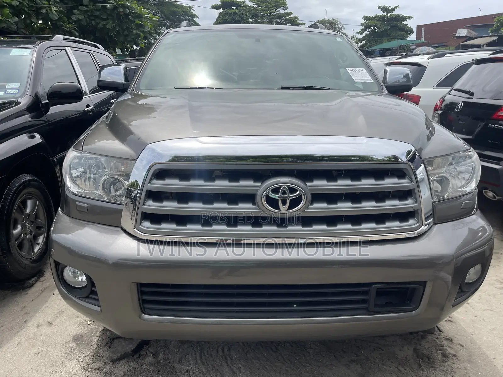 Toyota Sequoia 2015 Gray