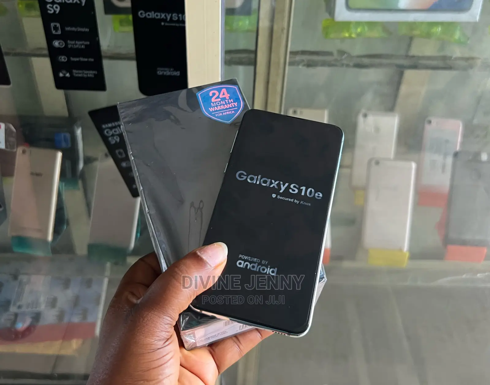 New Samsung Galaxy S10e 128 GB Blue