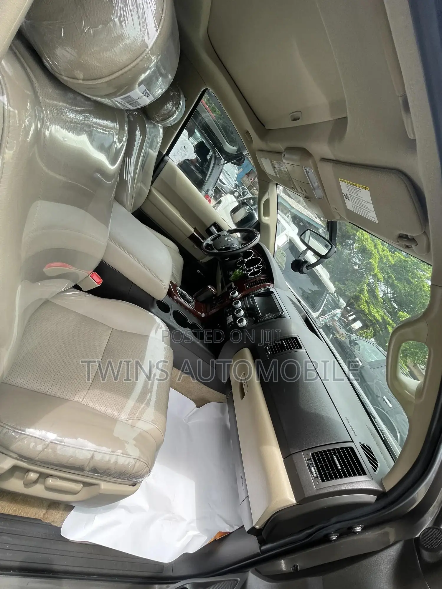Toyota Sequoia 2015 Gray