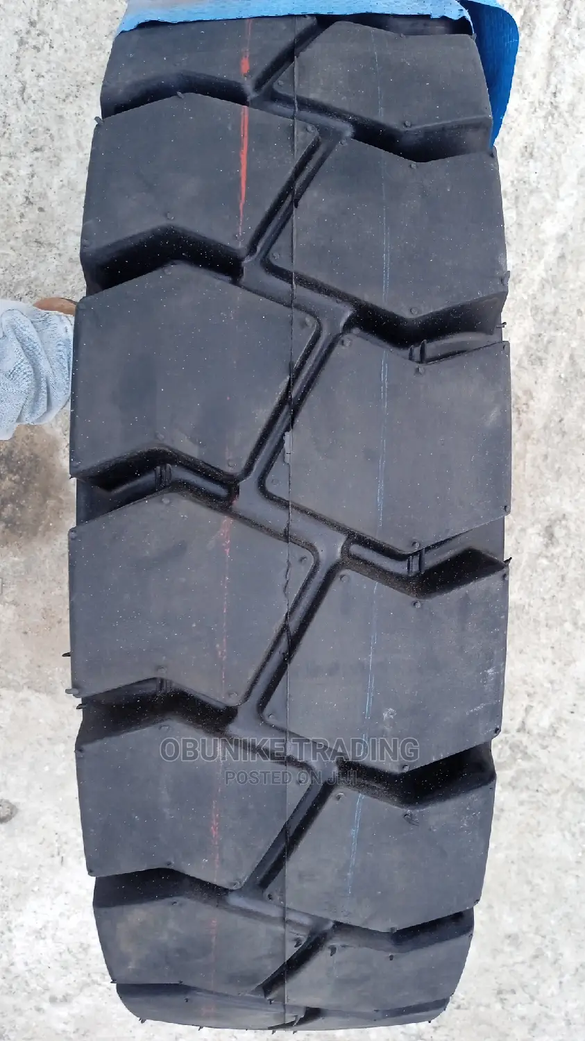 7.00-12 Arrow Tyre (Tube Type)