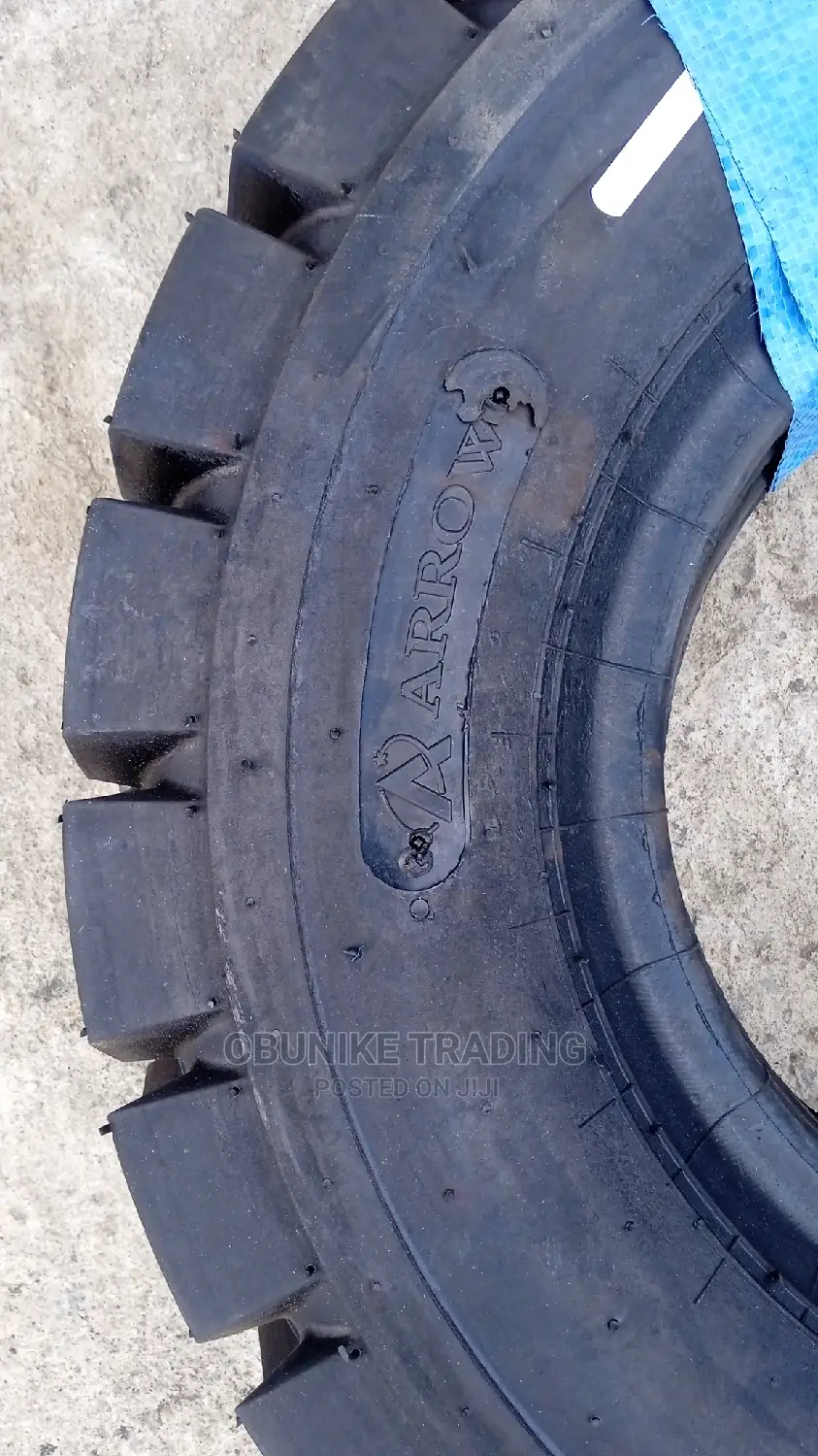 7.00-12 Arrow Tyre (Tube Type)