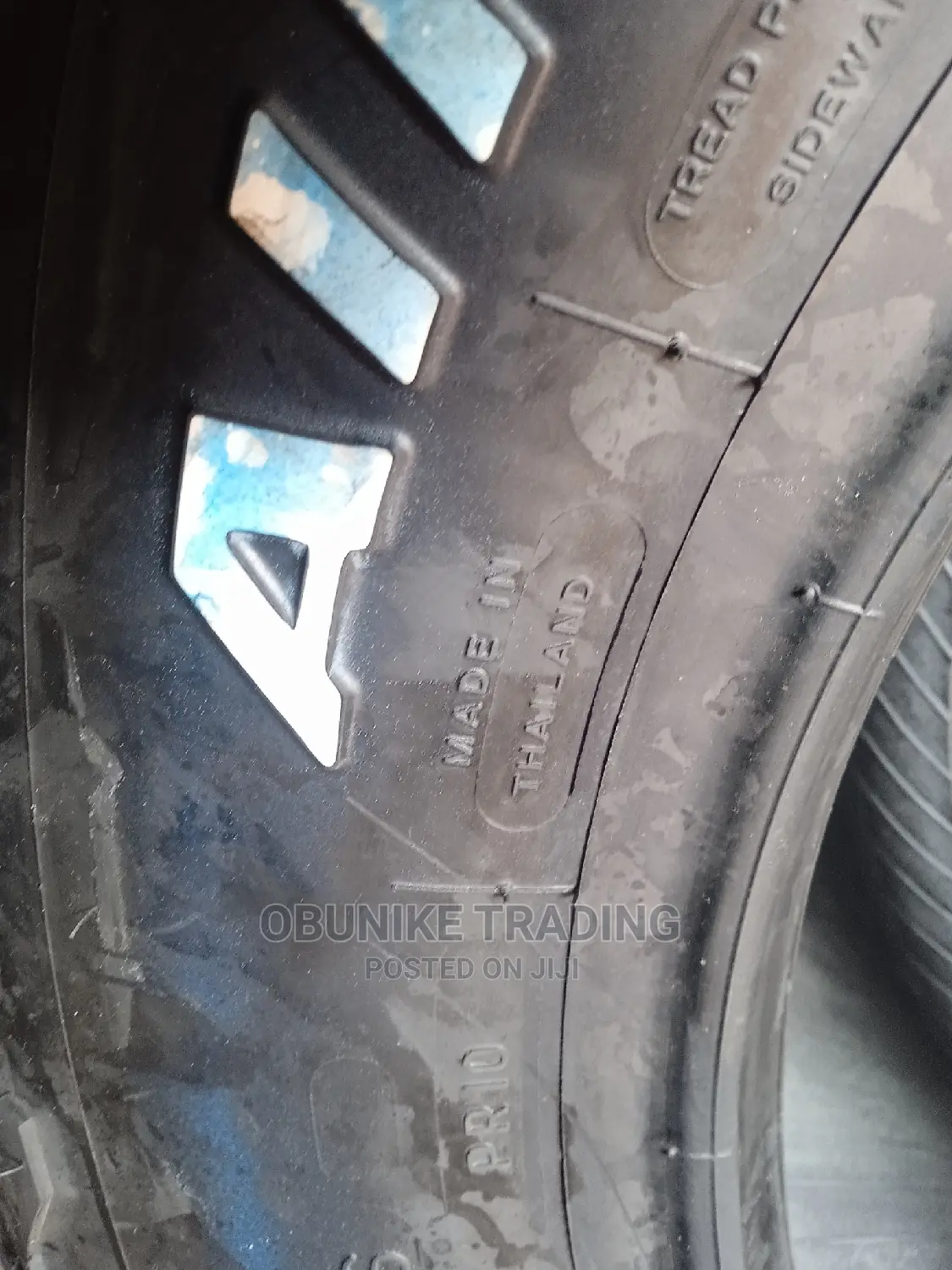 Lt265/70r17 Bfgoodrich Tyre
