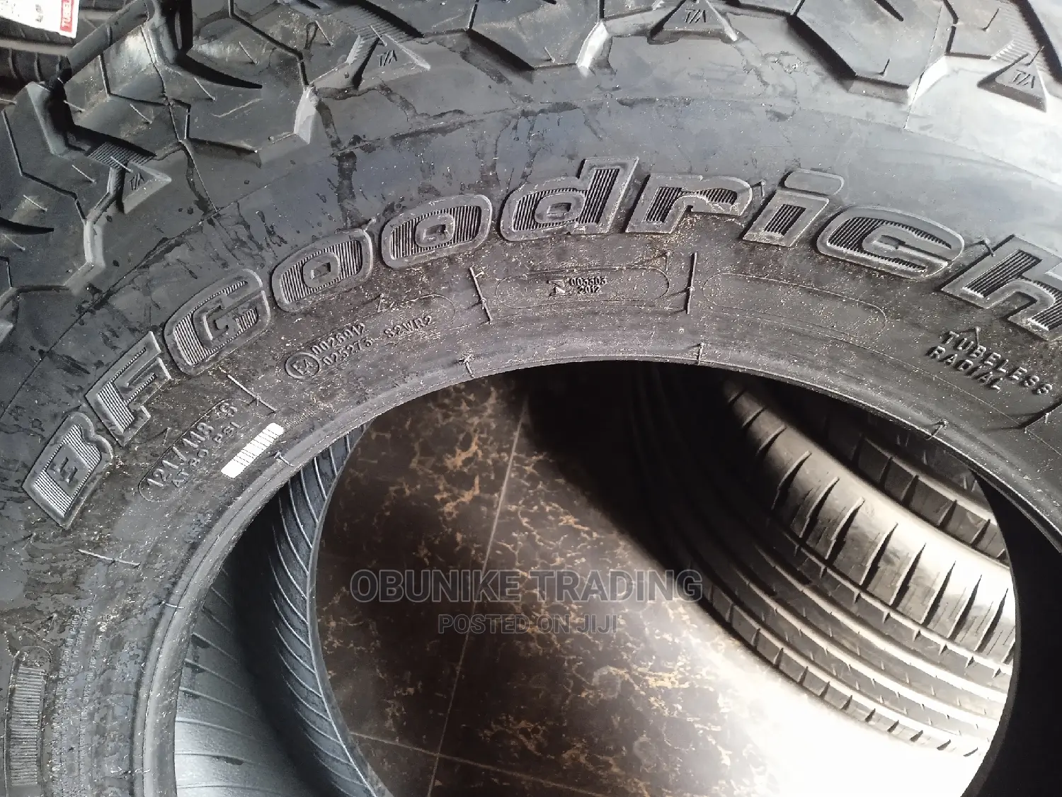 Lt265/70r17 Bfgoodrich Tyre