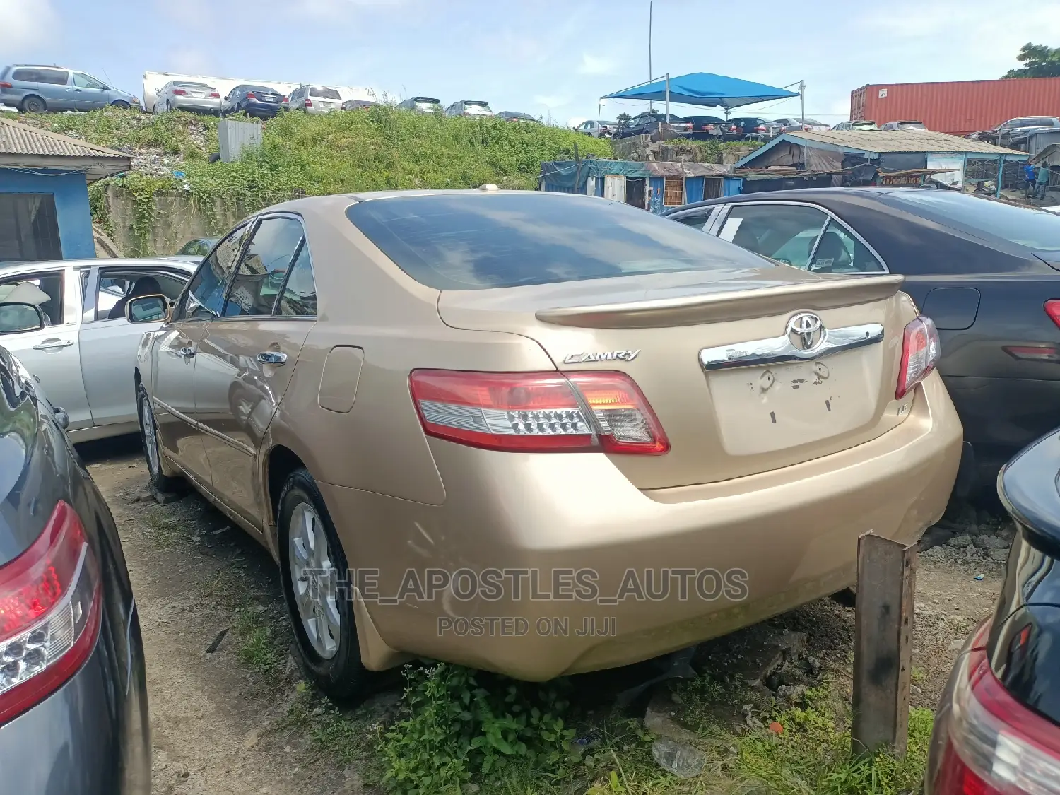 Toyota Camry 2010 Gold